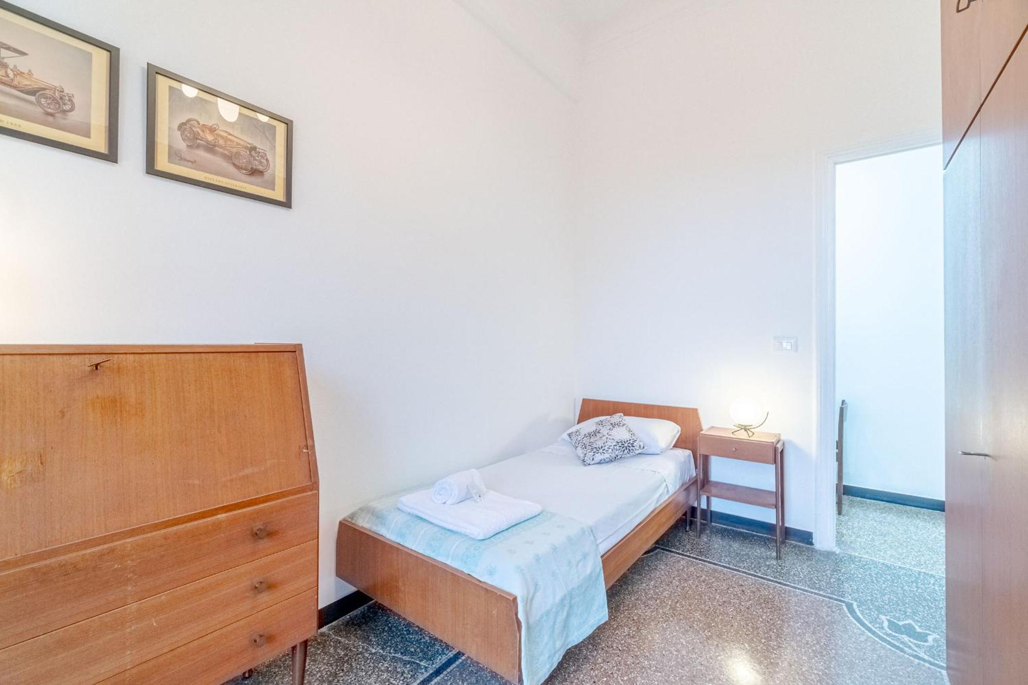 San Fruttuoso Vintage & Roomy Flat Genua