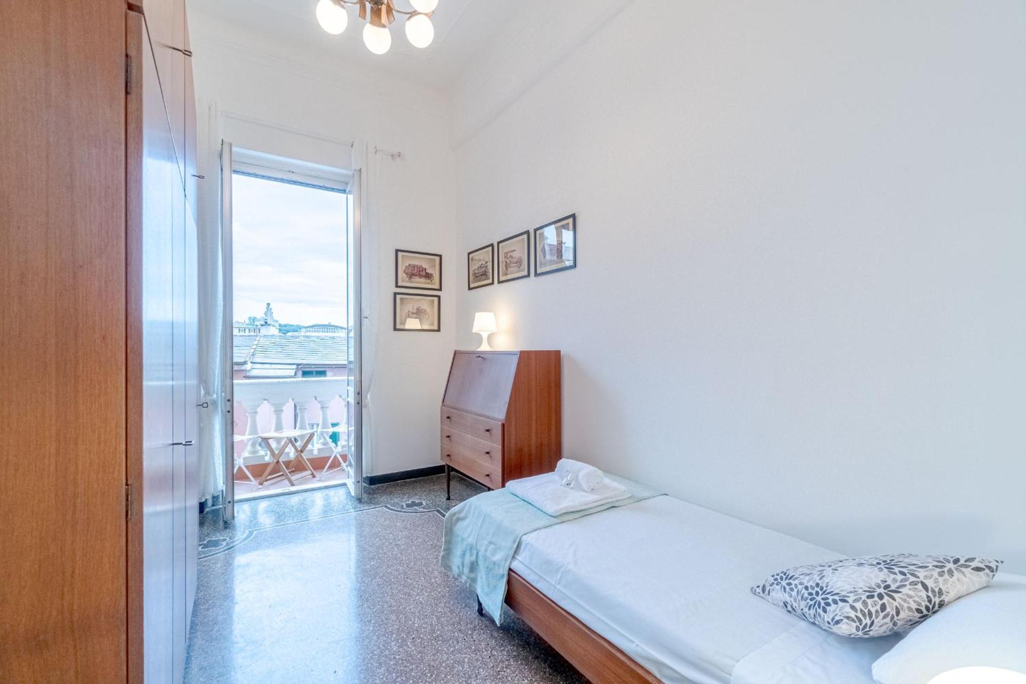 Apartment San Fruttuoso Vintage & Roomy Flat